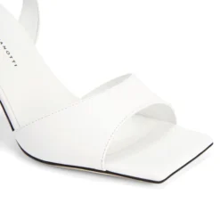 VESTAA-White-Sandals -Nuvella Shop E200069001 E 1