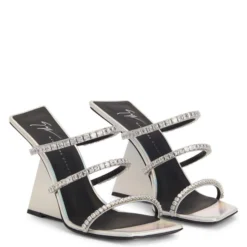 CLAREENCE-Silver-Sandals -Nuvella Shop E300076001 C 1