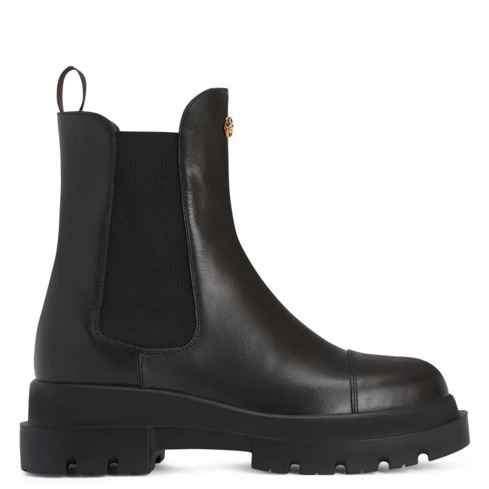 TANKIE BEATLE-Black-Boots 1 TANKIE BEATLE-Black-Boots