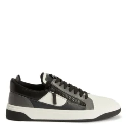 GZ94-black-Low-top Sneakers